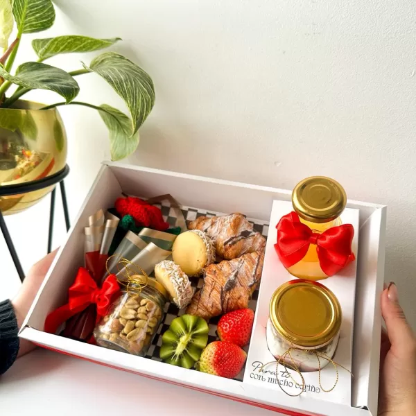 Desayuno Sorpresa Bogota Amor y Amistad – Bandeja Amistad