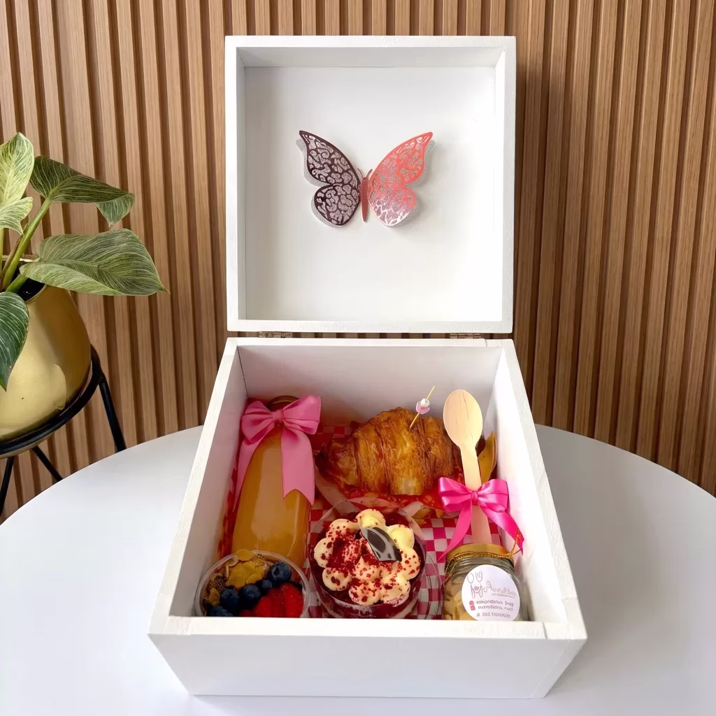 Desayuno sorpresa Caja Mariposa Día de la Mujer en Bogotá - Amordidas - Amordidas